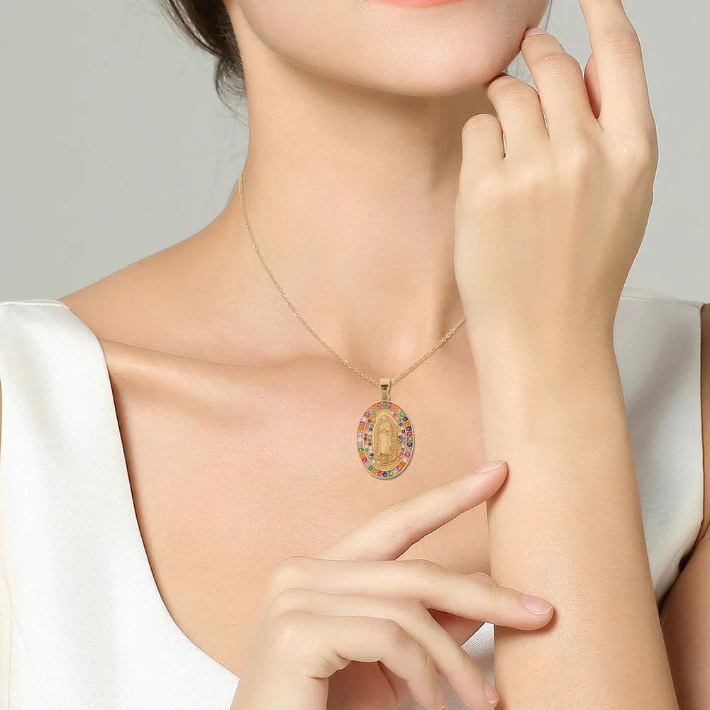 Collar Virgen María bañado en Oro
