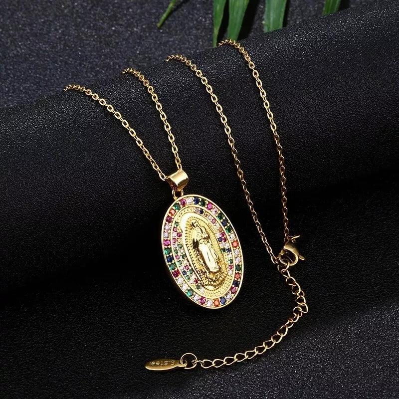 Collar Virgen María bañado en Oro